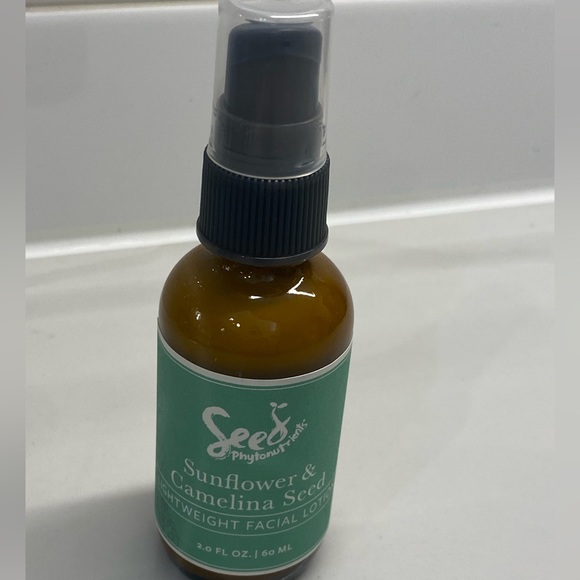 SEED PHYTONUTRIENTS SUNFLOWER & CAMELINA SEED LIGHTWEIGHT FACIAL LOTION NEW - Picture 3 of 10